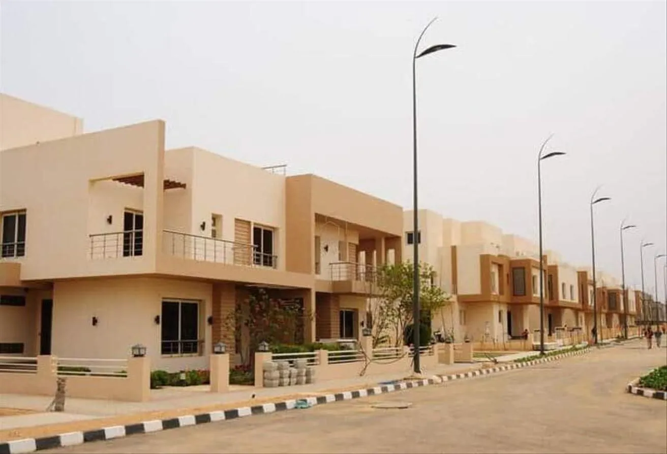 Sale in Grand Heights: Twin House 297m For Sale in Grand Heights October