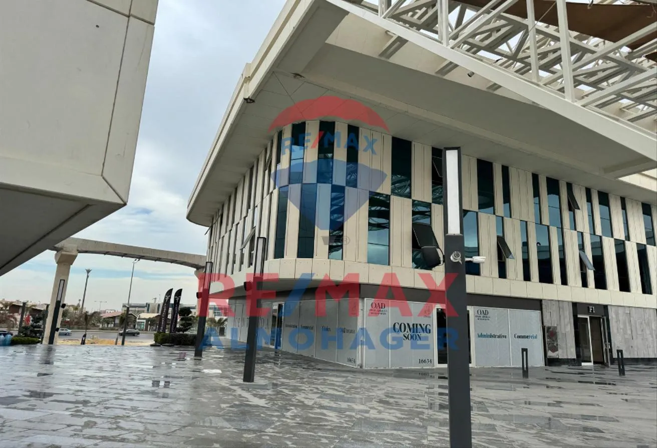 Rent in Centrada Hub: Retail Shop 57m² in Centrada Mall - F&amp;B Potential