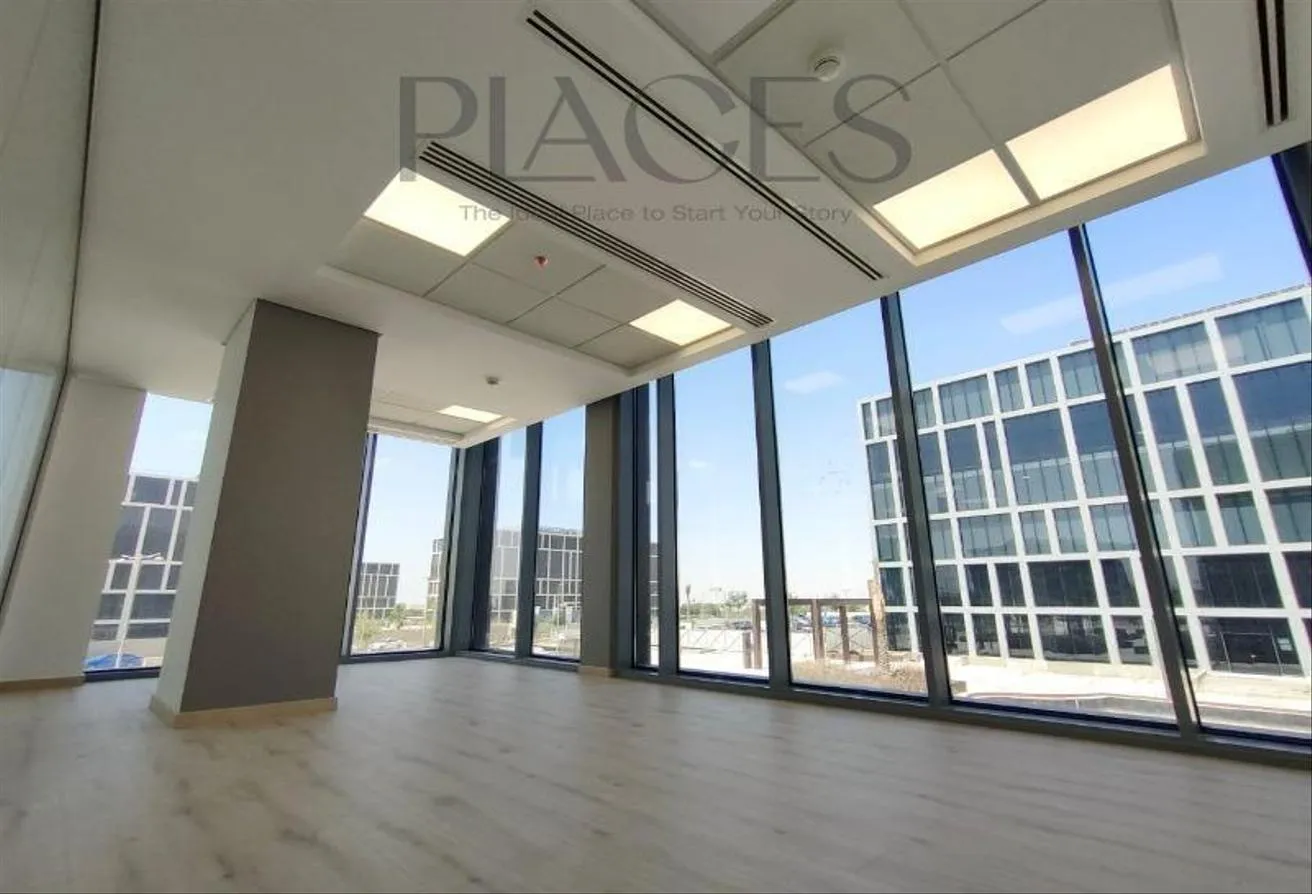Rent in V90: Shop Store 210m in VGK mall front of Al-Ahly Club