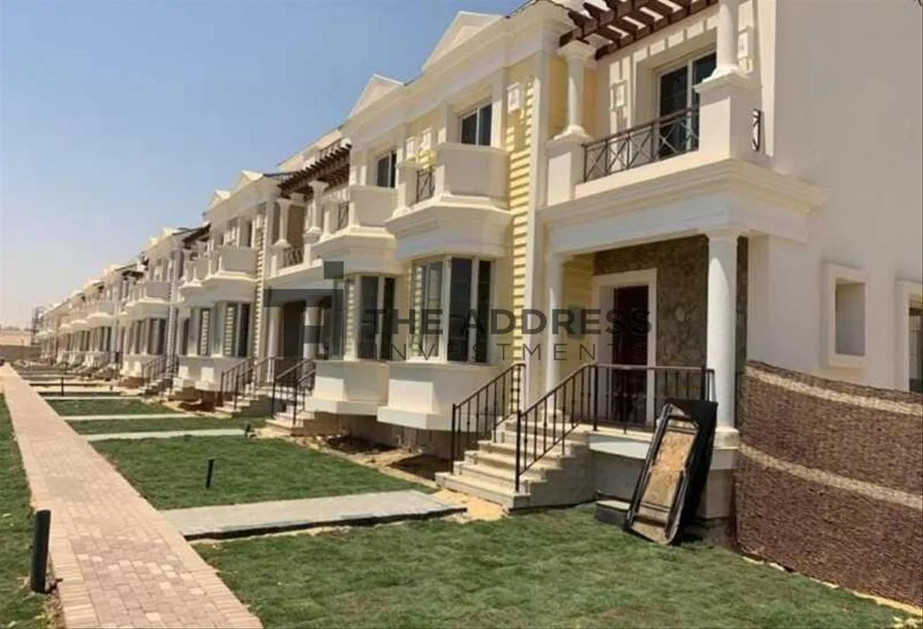 Sale in Mountain View Hyde Park: Townhouse for sale lowest price installment 8years