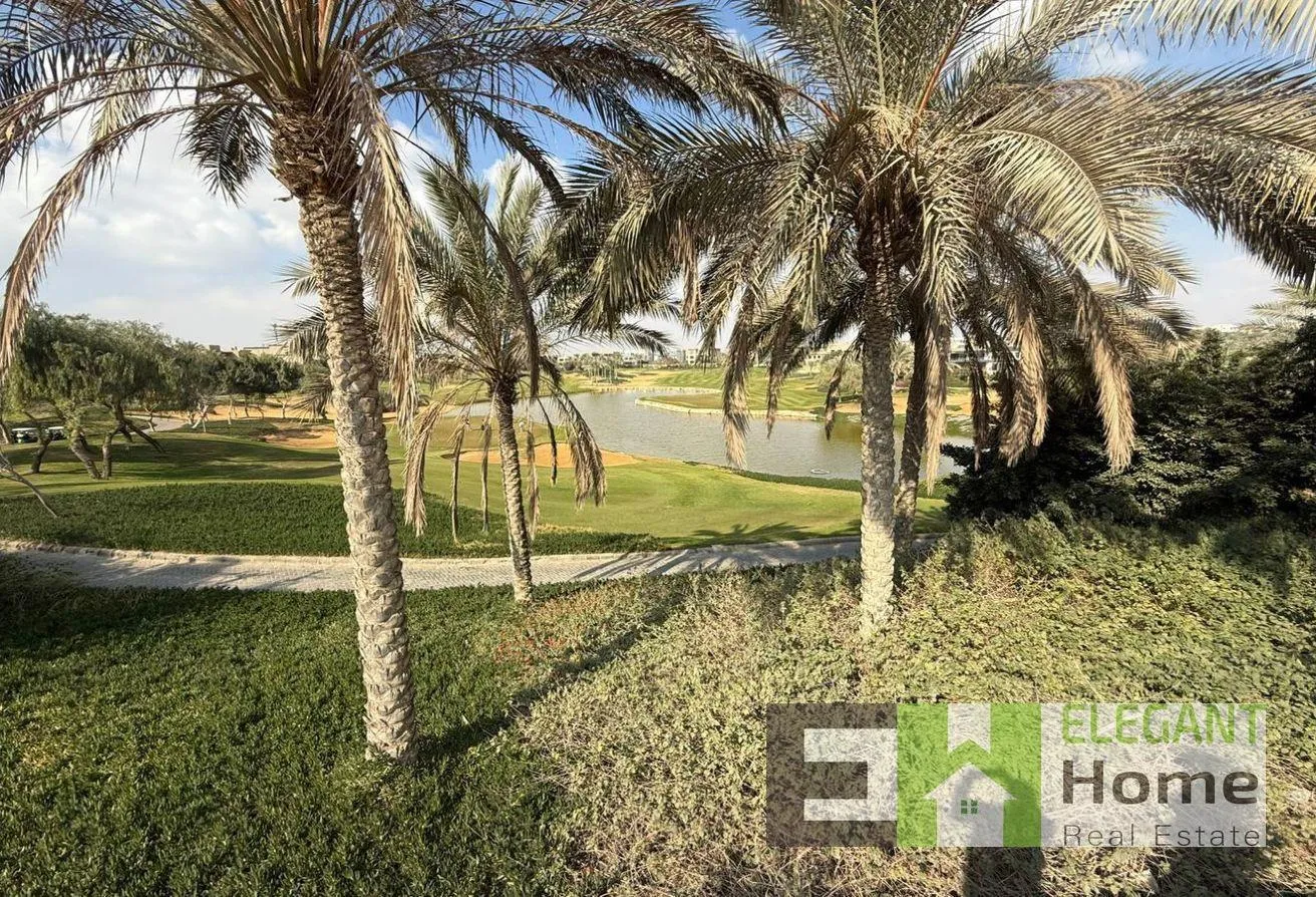 البيع في قطامية ديونز: فيلا اول صف جولف للبيع في القطاميه ديونز موقع مميز 