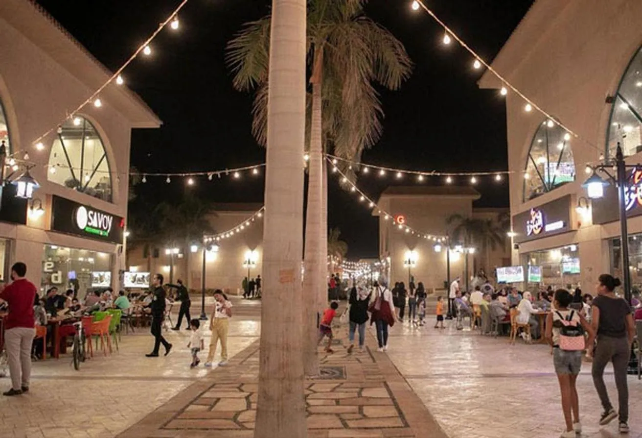 للايجار في امتداد الرحاب: محل مميز جدا في الرحاب 2 قريب من السوق الشرقي 