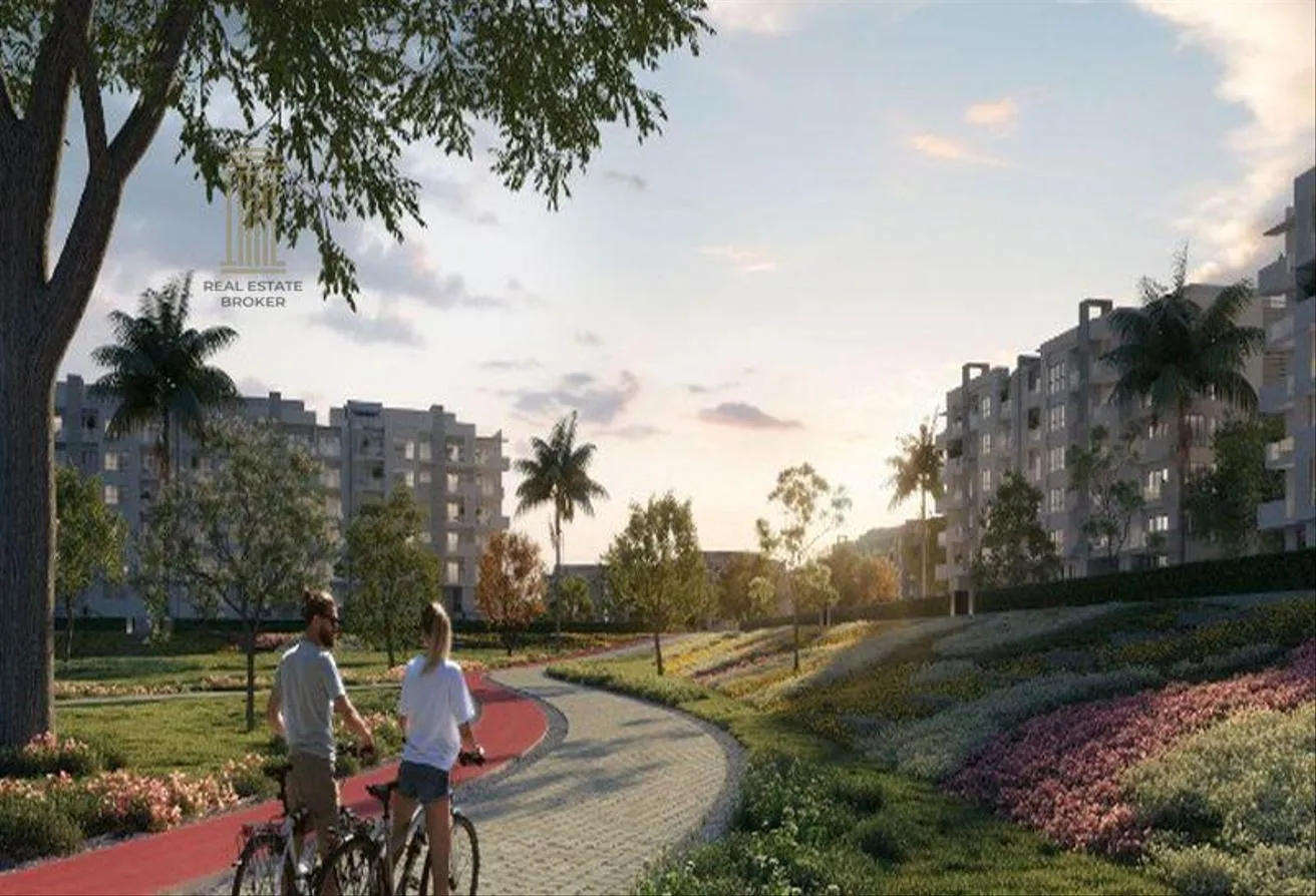 Sale in Solana East: 130متر بجوار سولانا ايست 3 غرف 5% مقدم قسط 12 سنة