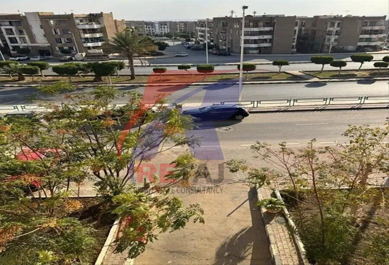 Sale in West Arabella: شقة لقطة للبيع في غرب ارابيلا التجمع الخامس      .