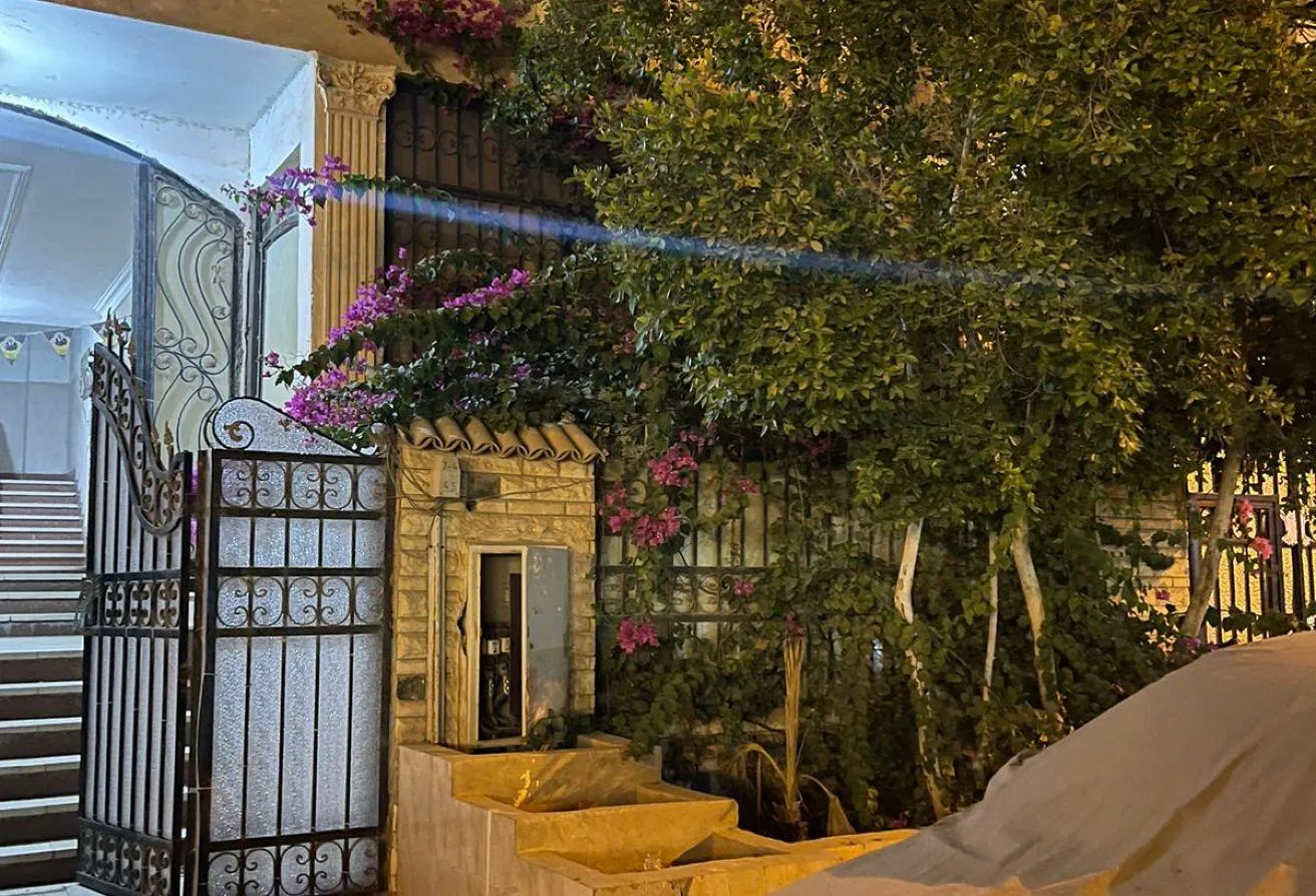 Sale in 11th District: شقة للبيع في الشيخ زايد الحي ال 11 