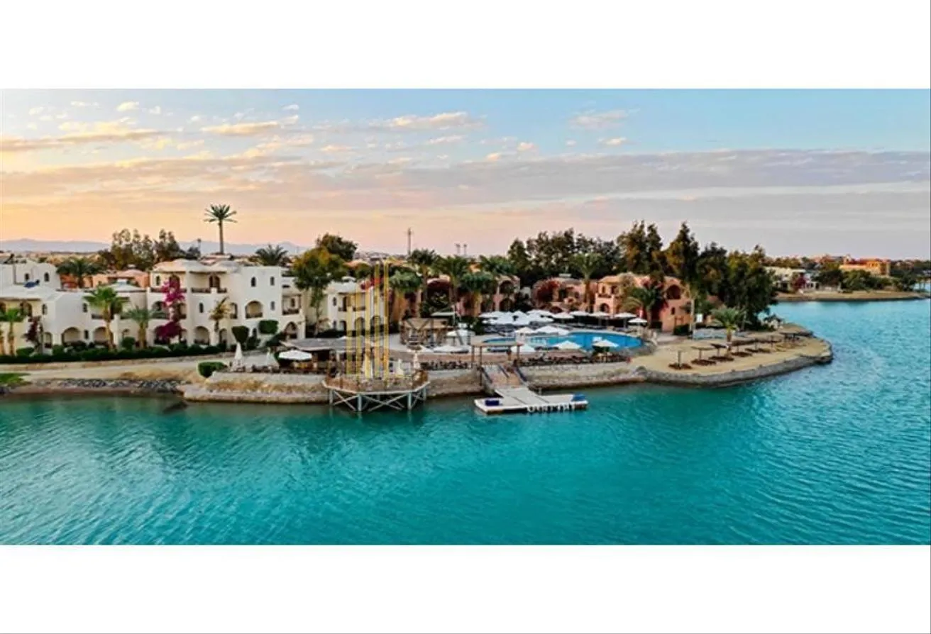 Sale in North Bay: Luxury Villa Panorama View On Lakes / Finished ACs