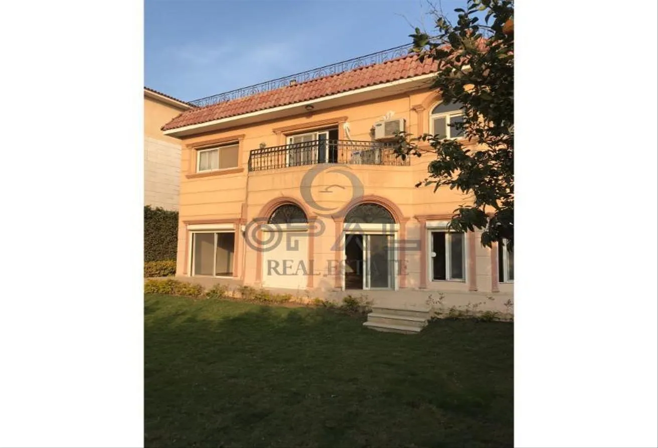 Rent in Six West: Villa, first phase, 4 rooms + nanny (kitchen + air