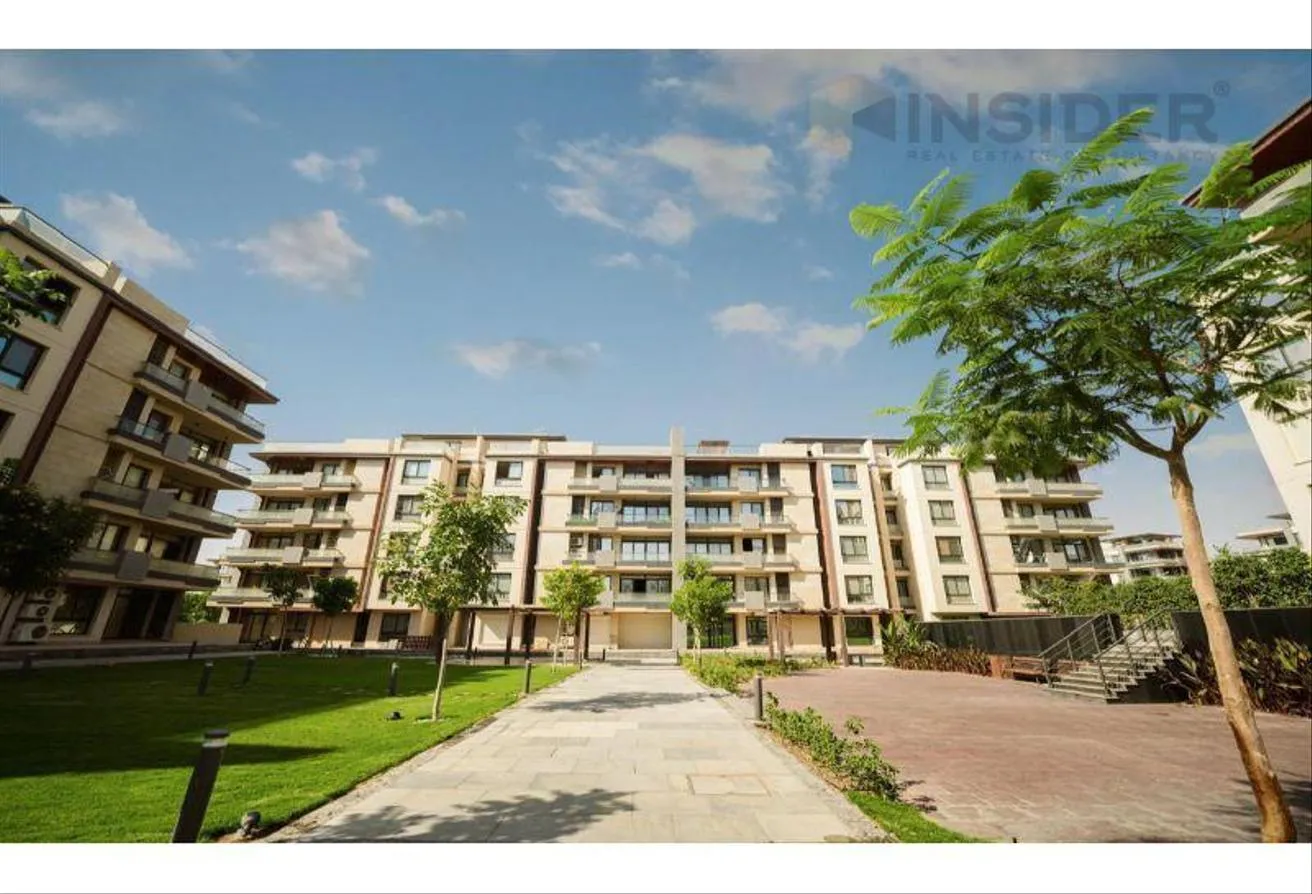 Sale in Azad: 227m Office Ready Now in Azad in installments