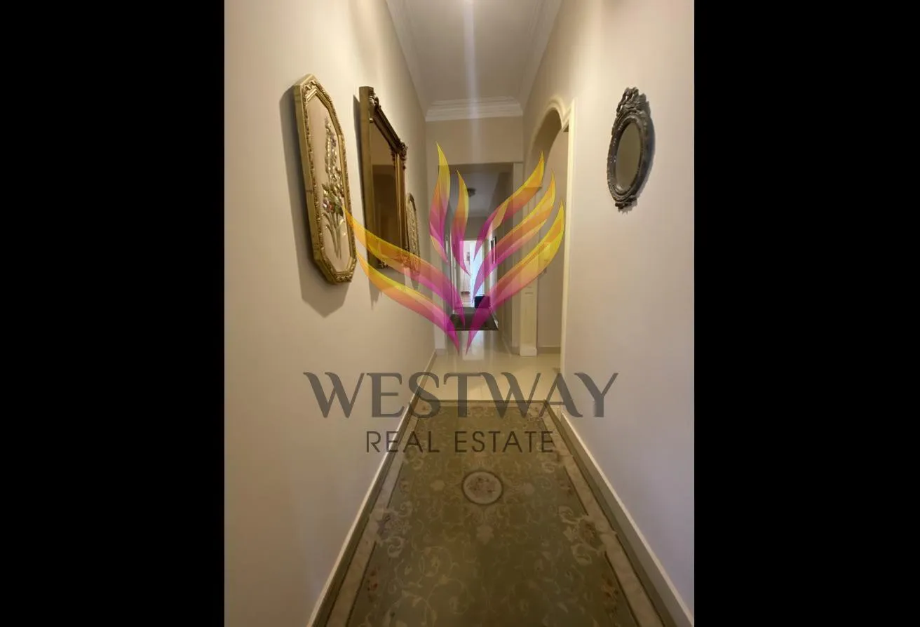 Sale in Beverly Hills Road: شقه للبيع٢١٥متر في بيڤرلي هيلز مرحله تانيه