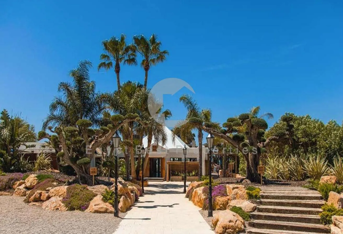 Sale in Hacienda Bay: Upper duplix with roof for sale (Hacienda bay)