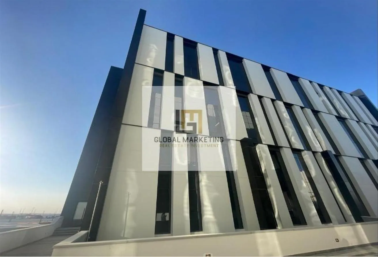 Rent in Hyde Park: Building 7000m for rent in Hyde Park