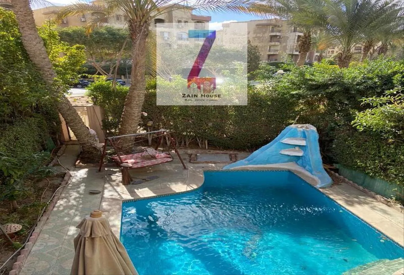 Sale in Hay El Ashgar: For sale, a townhouse villa in a private basement