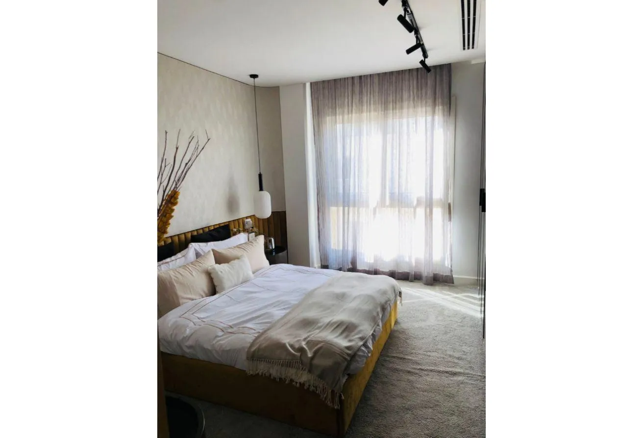 Sale in Mountain View iCity October: Lagoon Beach for Sale in Mountain View ICity 6th