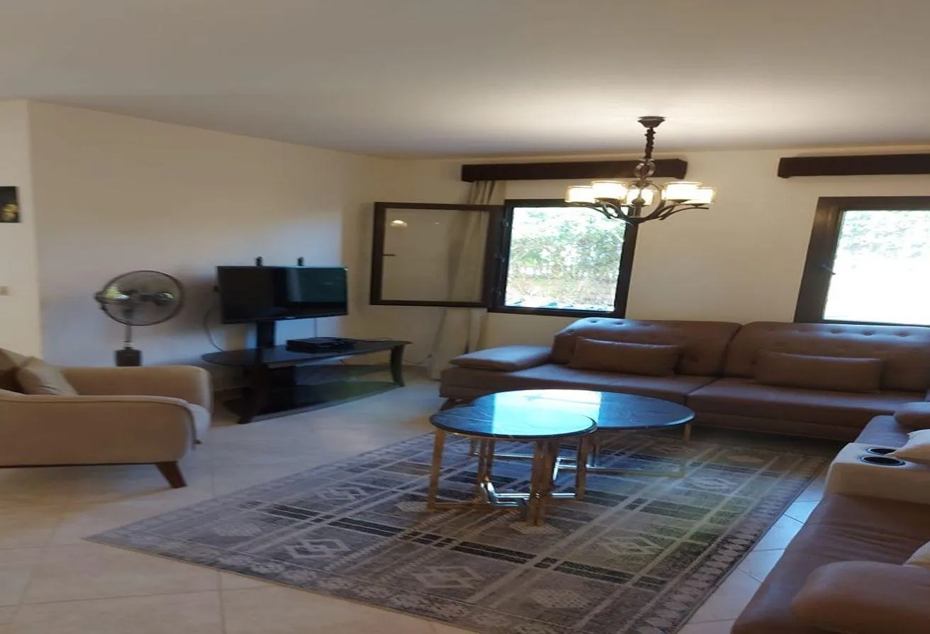 Sale in Marassi: twinhouse for sale in marassi isola with garden