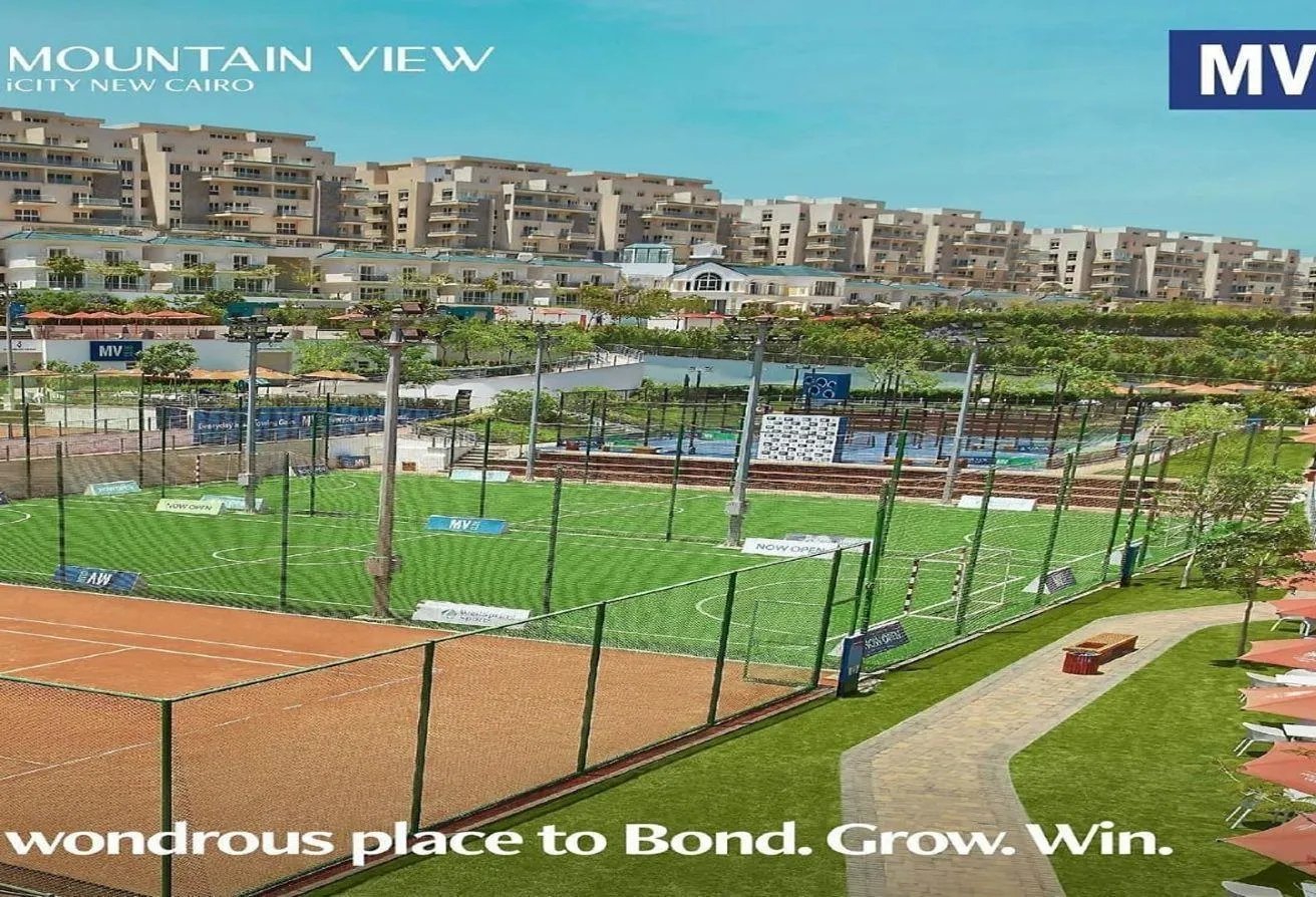 Sale in Mountain View iCity: Townhouse resale RTM with the lowest DP park view