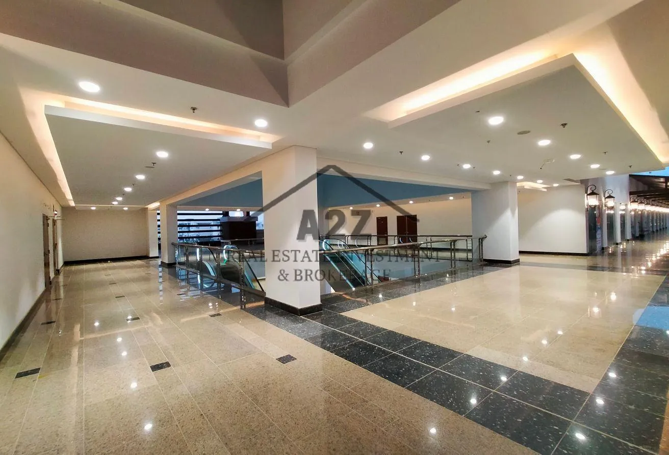 Rent in Madinaty: فرصة للايجارفى مول اول سيزون بارك مركز تجميل متشطب
