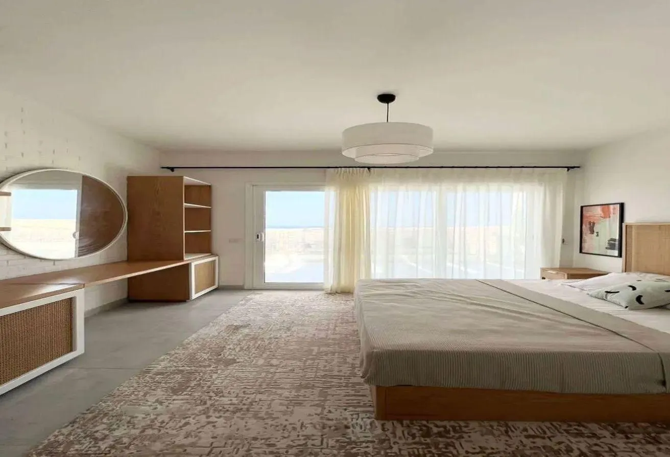 Sale in Jefaira: finished Townhouse Ras El Hekma in Jefaira