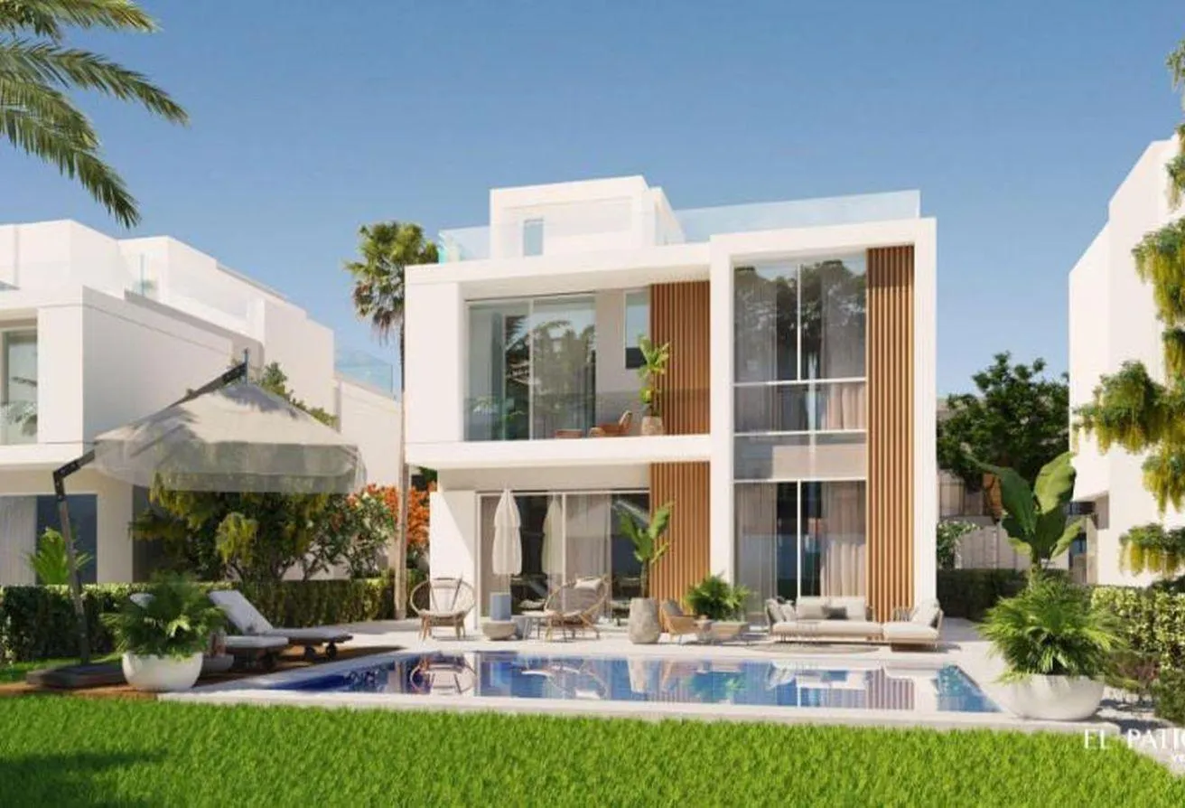 Sale in El Patio Vera: Attractive price villa in Lavista Next to Beverly