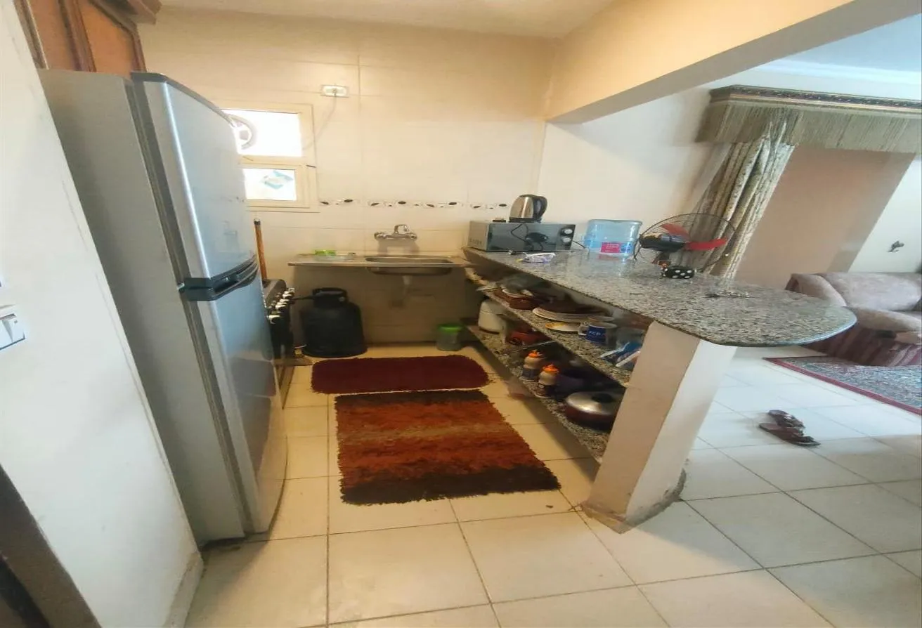 Rent in Al Mostakbal: شقة للايجار المفروش درة دور رابع 72م ج الكماليات