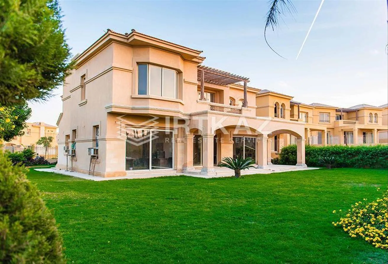 Sale in Gardenia Springs: READY TO MOVE Villa FINISHED 6br in NEW CAIRO