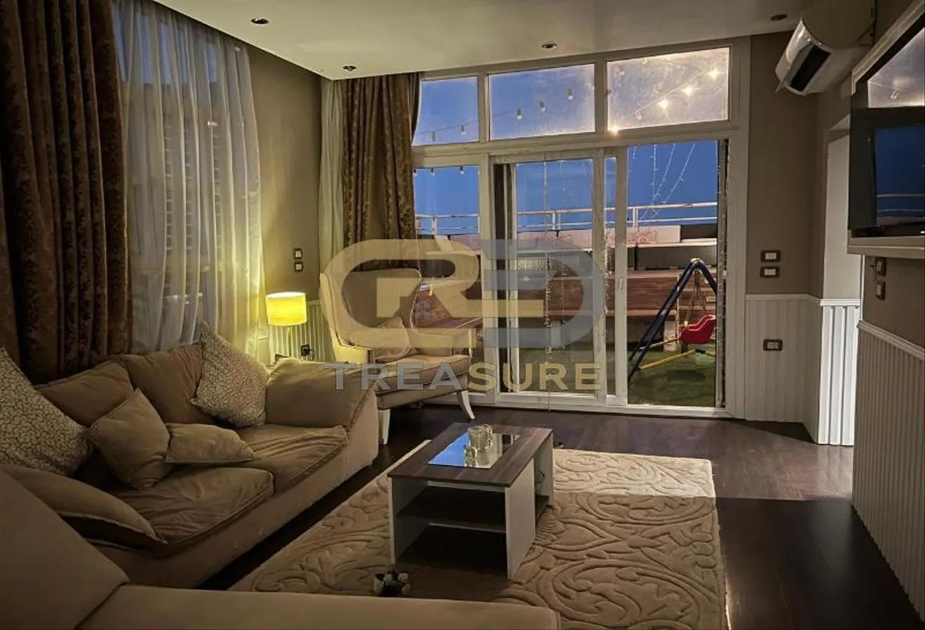 Rent in Family City: Apartment with Roof &amp; Pool for rent in Family City