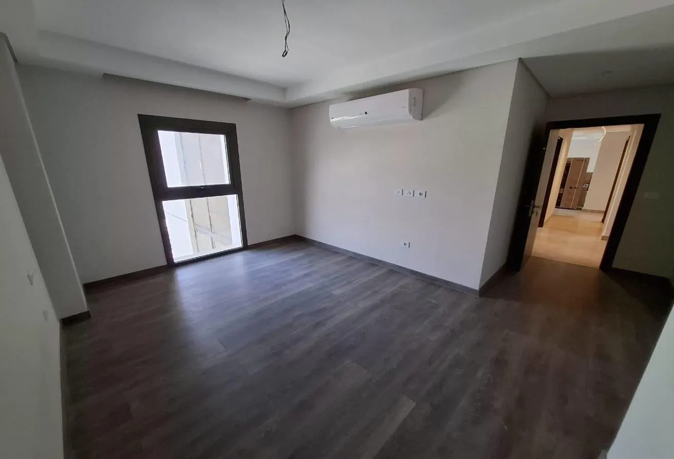 Rent in Village Views: apartment semi furnished with appliances for rent