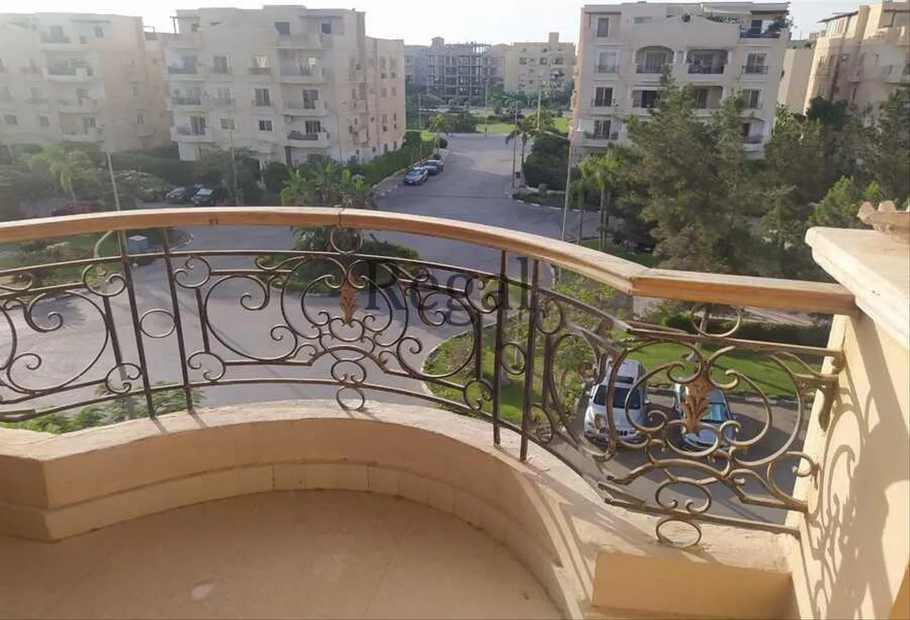 Rent in Touristic Zone 4: شقه للايجار350 متر السياحيه الرابعه دور تالت اسانس