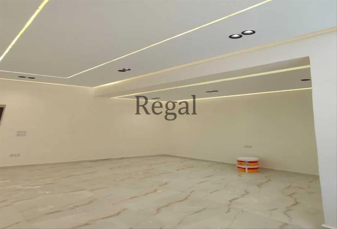 Sale in West Somid: 350  m  West Sumed 6th of October, super deluxe