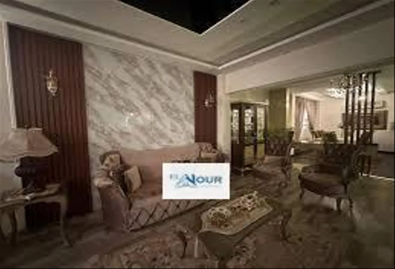 Sale in District 1: Penthouse for sale, hotel finishing, in new cairo
