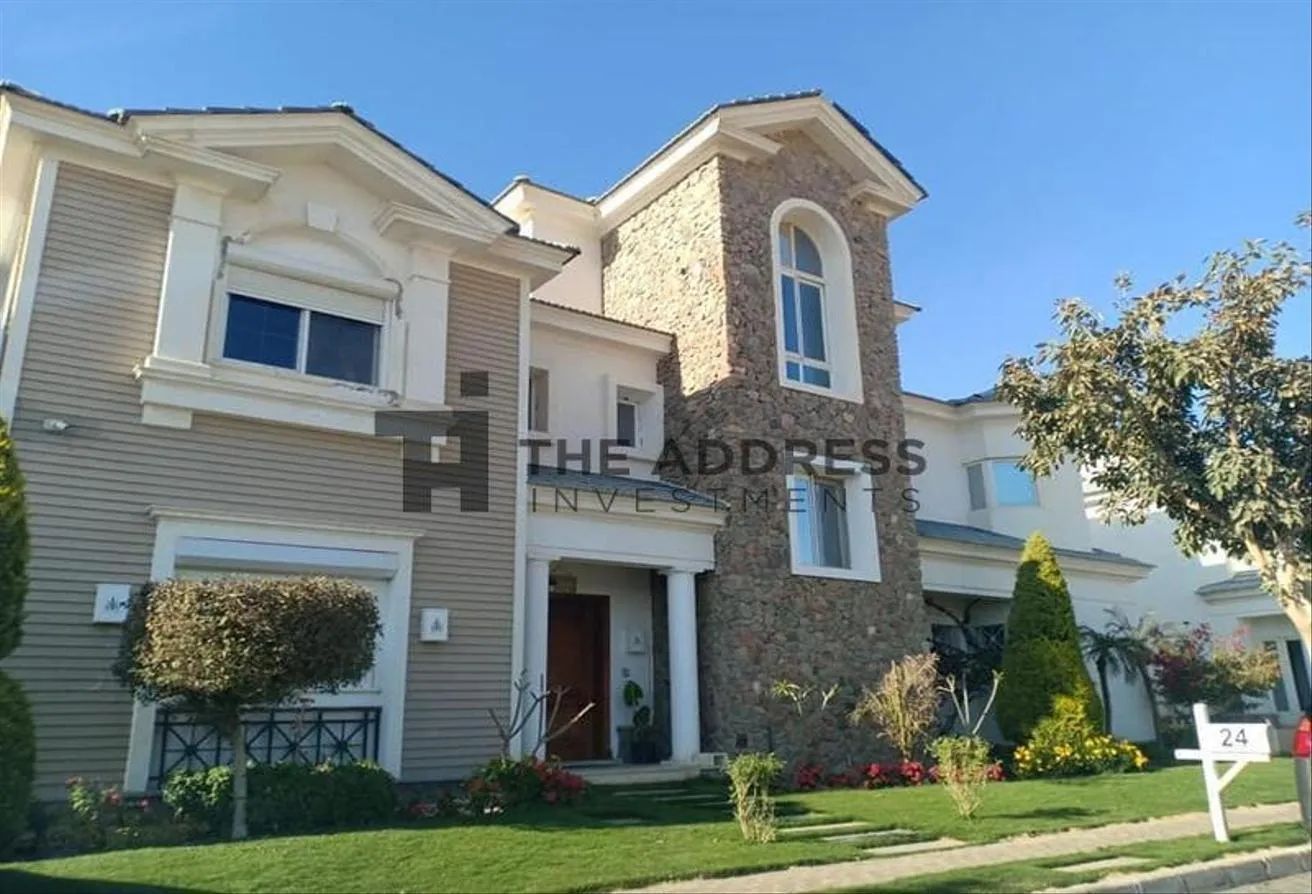 Sale in Mountain View iCity: Townhouse lowest price installment 12 years 5% DP