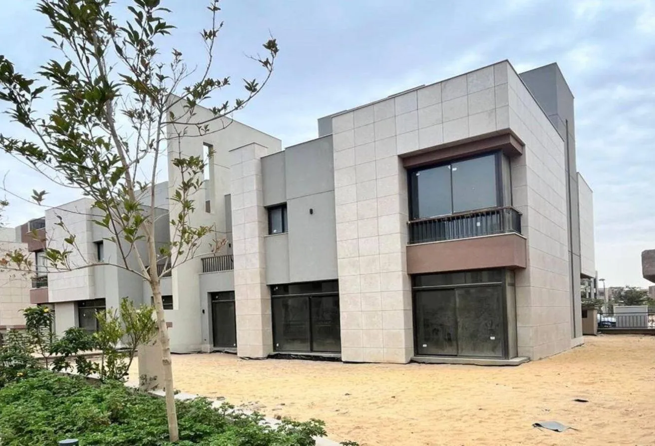 Sale in District 5: Very Prime Location Twinhouse Resale in District 5