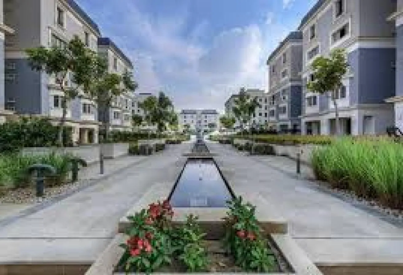 Sale in Mountain View Executive: For Sale: iVilla B Middle Roof Mountain View ERK