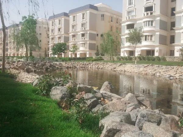 Sale in Mountain View Hyde Park: توين هاوس ماونتن فيو هايد بارك 375 متر