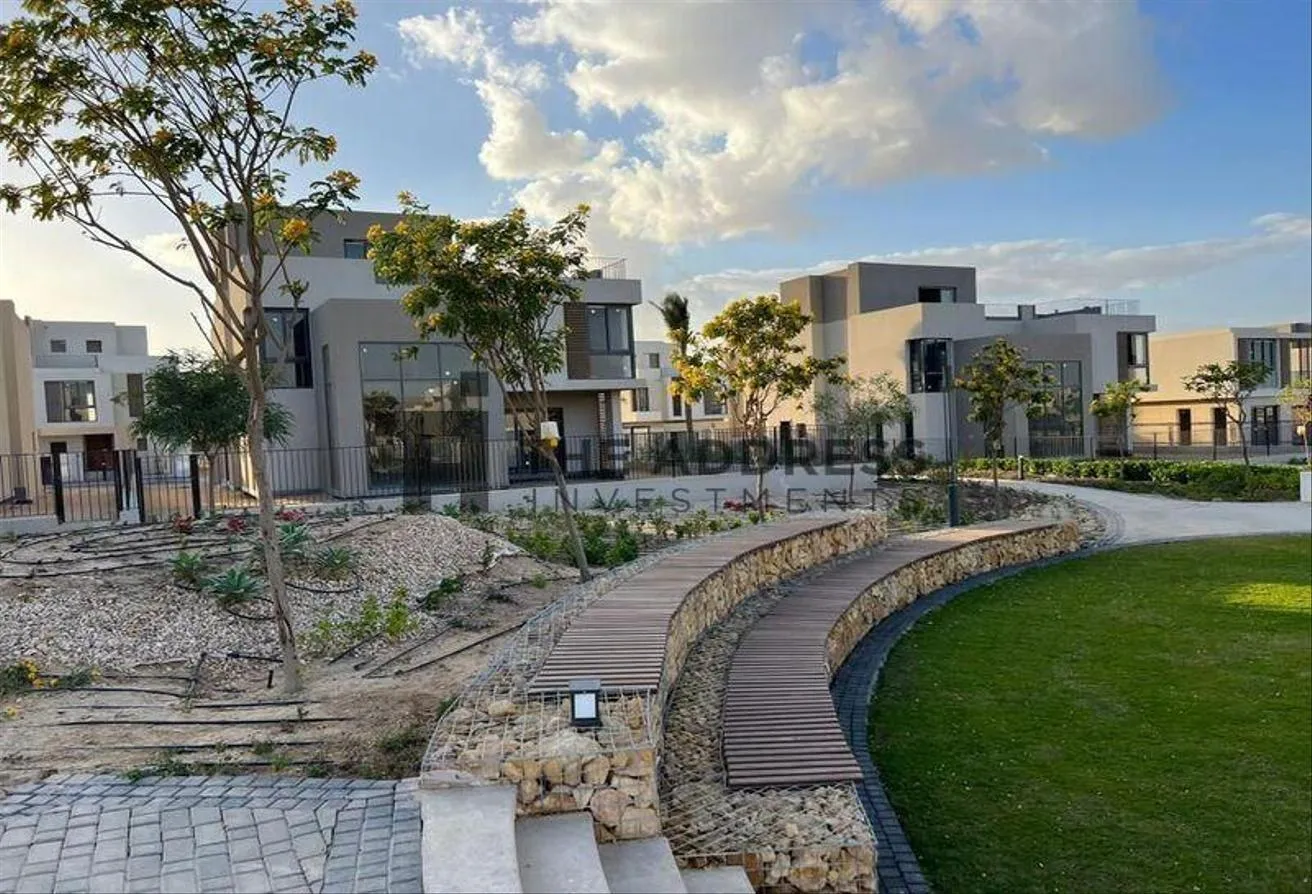 Sale in Villette: Townhouse landscape view installment 7 years 10%DP