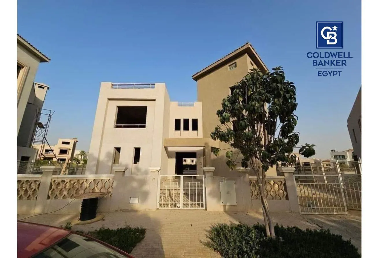 Sale in The Crown: Resale Villa 4 With Installments -Delivery 6Months