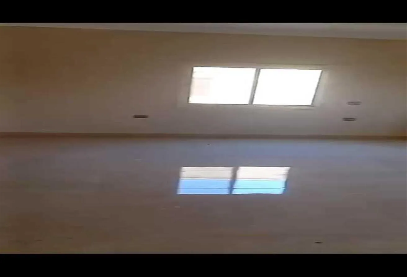 Rent in El Yasmeen 8: للايجار فى الياسمين8 شقه 180م تشطيبات فيو جاردن