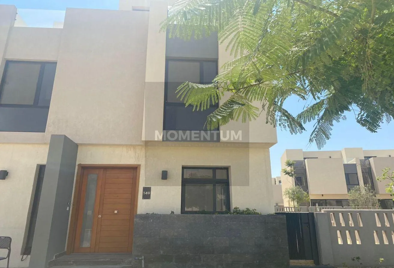 Sale in Al Burouj Compound: Twin for sale at a special price in Al Burouj,