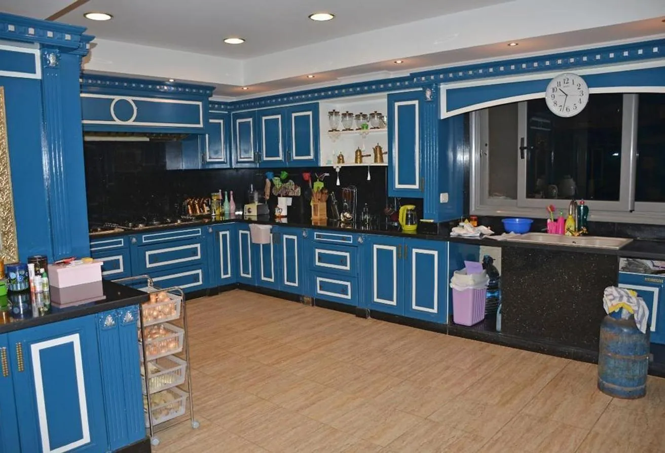 Gallery Image 13