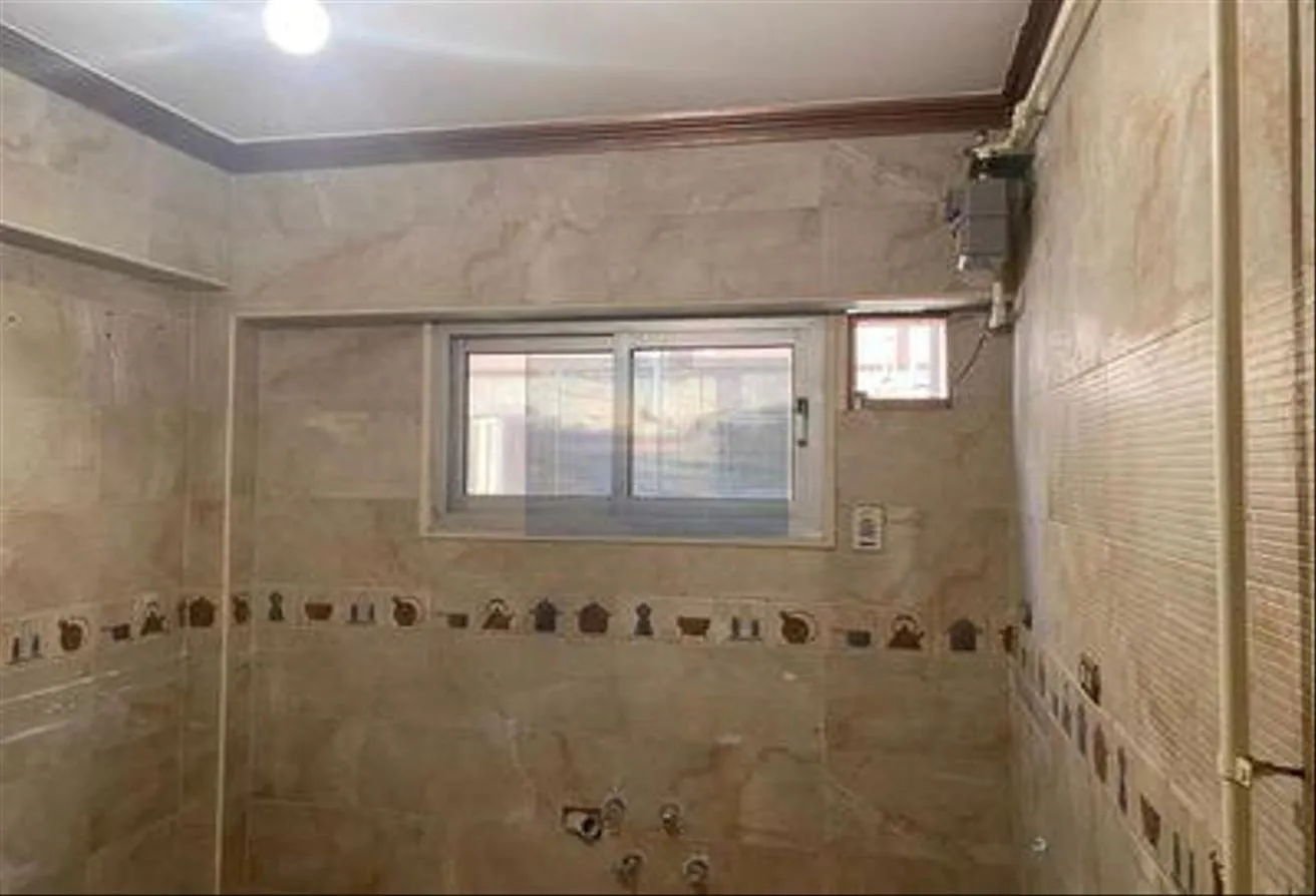 Sale in Ahmed Shawky Axis: apartment 300 m. for sale banafseg region 4 rooms