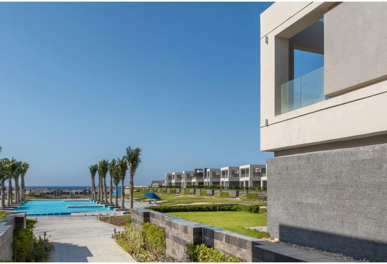 Sale in La vista Ras El Hikma: Vibrant Twin House La Vista Ras El Hekma for Sale