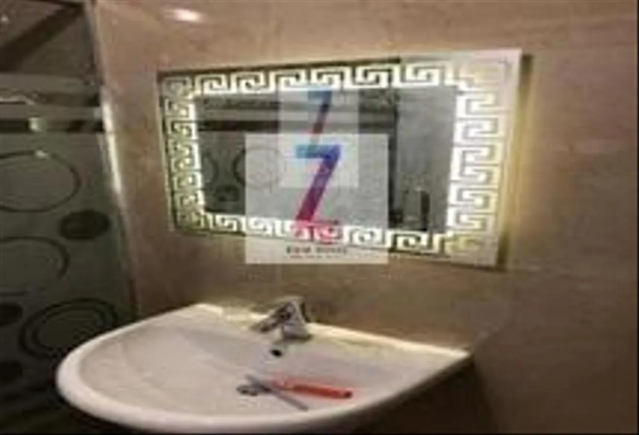 Gallery Image 8
