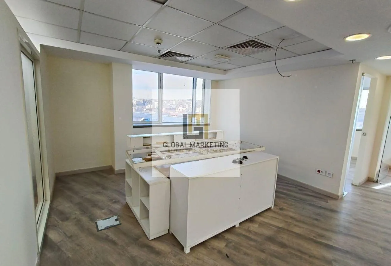 Gallery Image 12