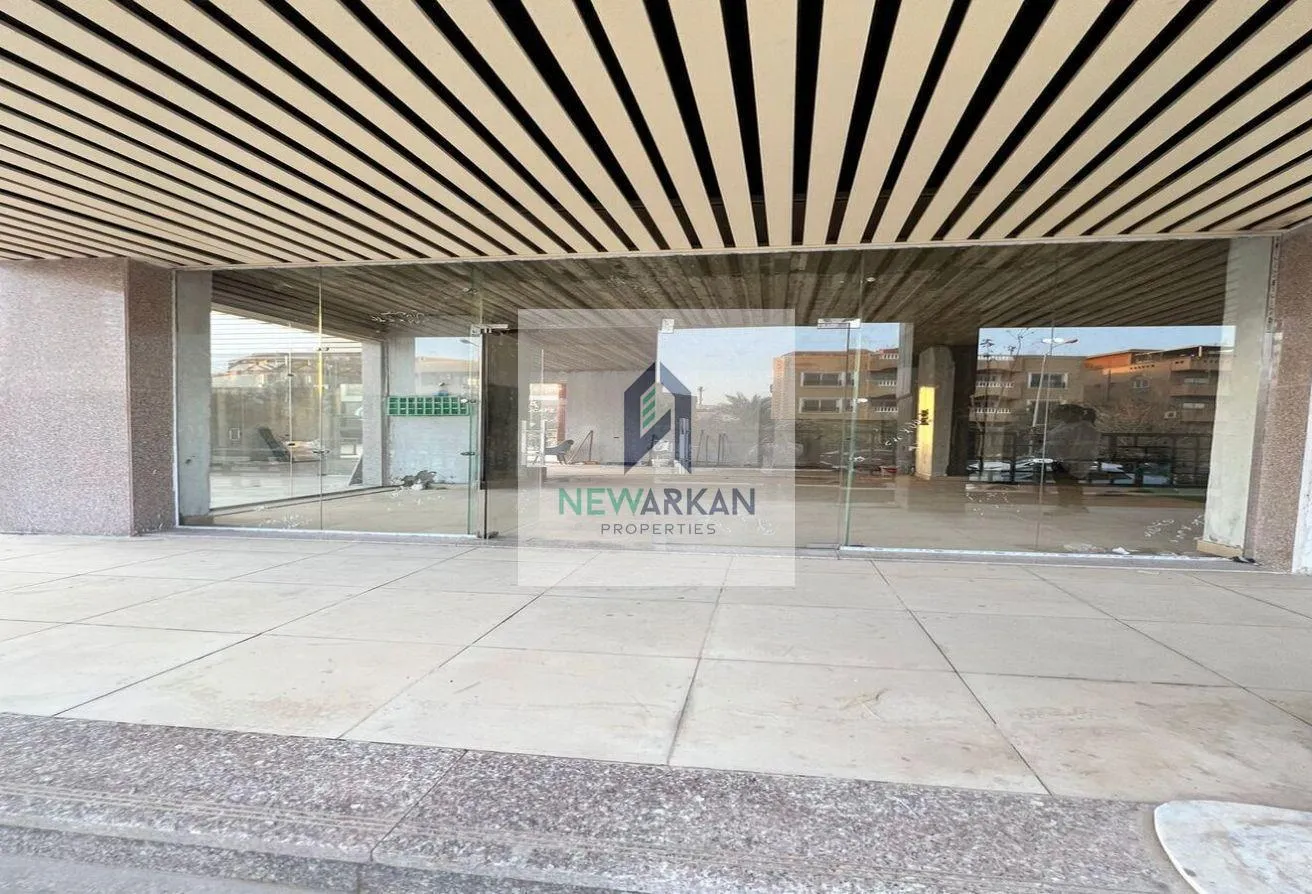 Sale in 7th District: Supermarket for sale ground floor, ready for move