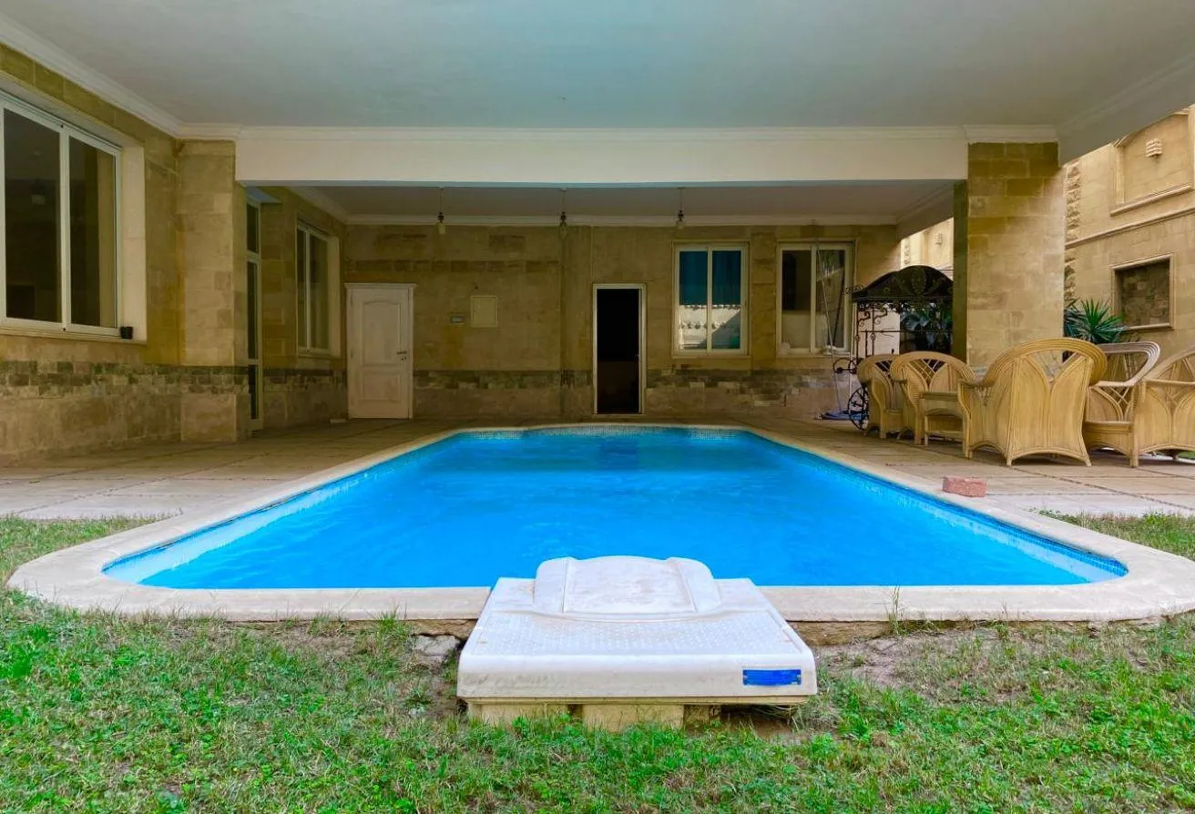 Rent in West Golf: 6 BDS DUPLEX | FURNISHED | POOL | WEST GOLF