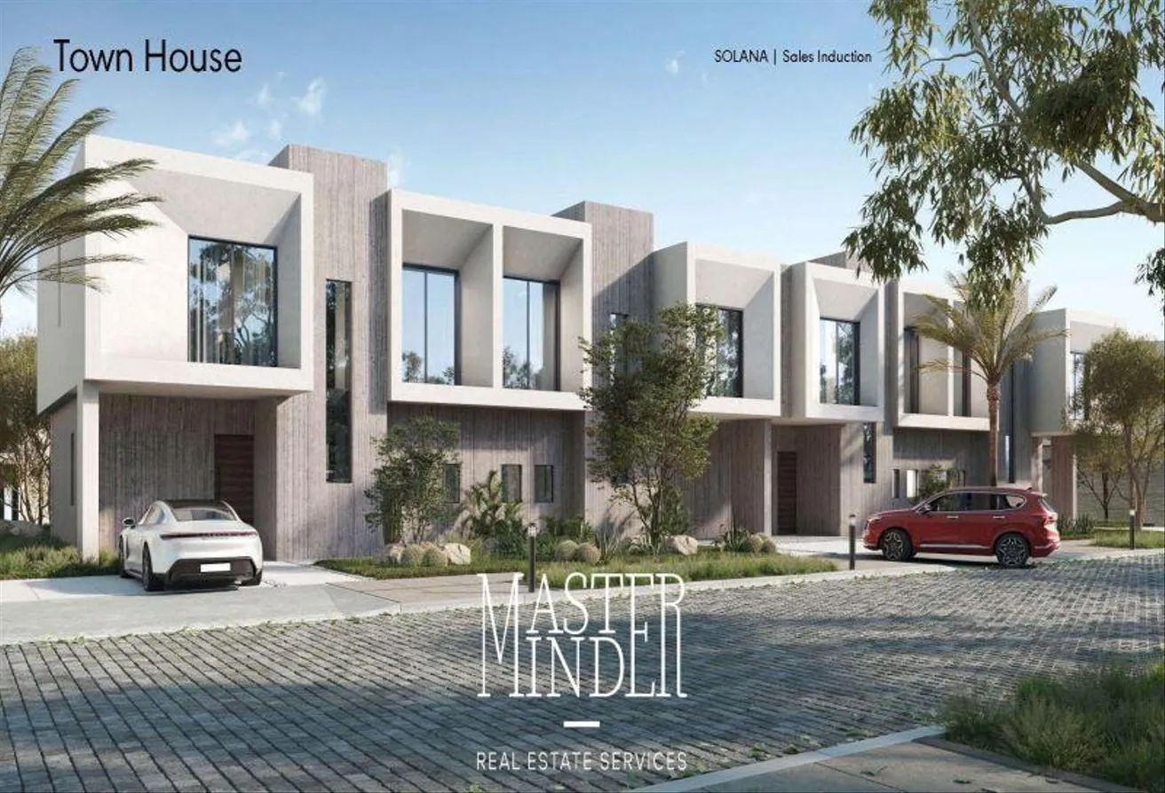 Sale in Solana: Town house in Solana west with install. till 2031
