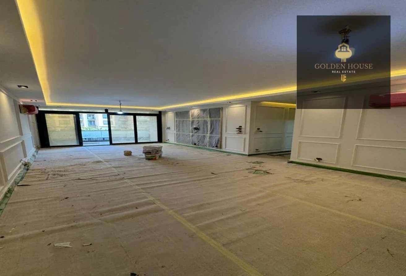 Rent in Azad: Flat Super Lux Semi furnished for Rent in AZAD