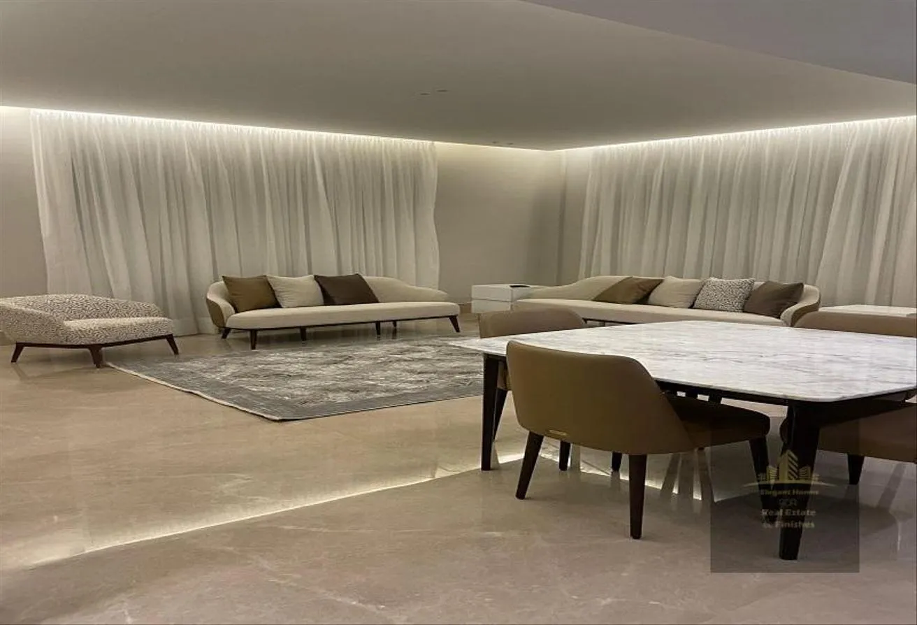 Rent in Silver Palm: The best 3-bedroom hotel suite in a vital location