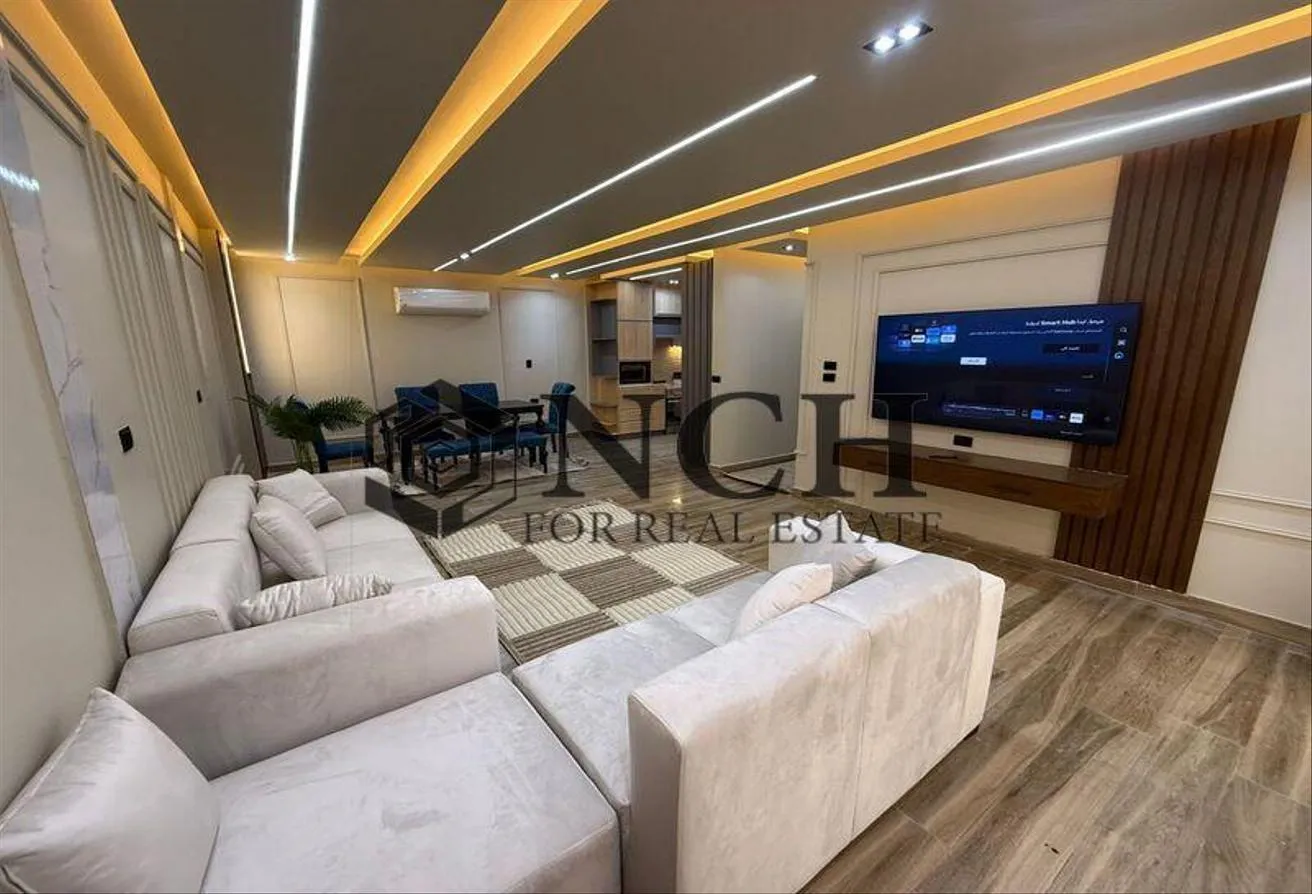 Rent in Azad: LUXURY APT WITH MODERN FURNITURE, AFFORDABLE PRICE