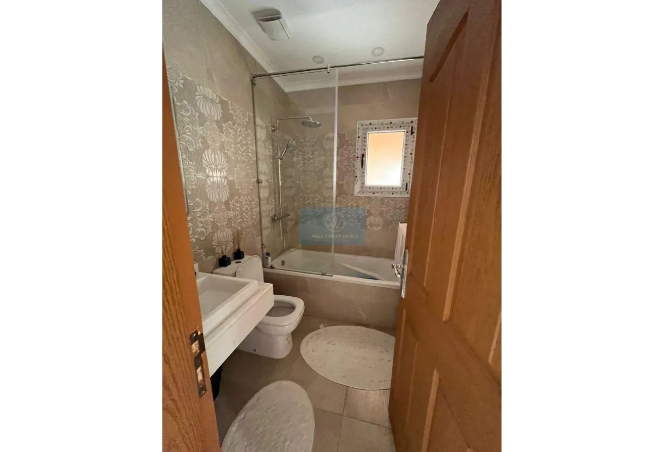 Gallery Image 12