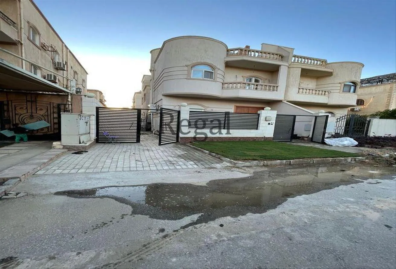 Rent in Yasmine District: فيلا مفروشه مميزه للايجار كمبواند الياسمين زايد